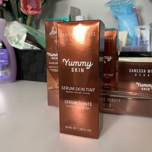 Brand New & Unused: Yummy Skin Serum Skin Tint #6